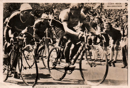 Photo De Presse Velox: Cyclisme, Critérium De La Polymultipliée (le Passage De La Course) Vers 1947 - Radsport