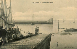 La Turballe * Jetée Pleine Main * Bateau De Pêche Et Pêcheurs * éditeur T.H. N°620 - La Turballe