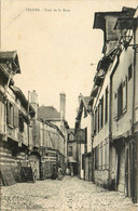 Troyes * La Cour De La Rose * Ruelle Rue - Troyes