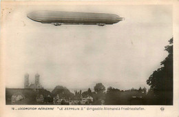 Aviation * Carte Photo * Le Dirigeable Allemand , Saucisse LE ZEPPELIN II * à Friedrieshafen - Luchtschepen