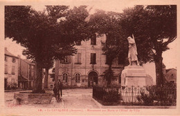 12/ LA CAVALERIE / MONUMENT AUX MORTS ET L HOTEL DE VILLE - La Cavalerie