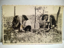 Italy Italia Postcard Reggio Emilia Da Identificare Ragazze Fumando. Foto A. SOLIANI Boretto. Smoking Girls - Reggio Emilia