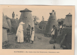 A3624) NAVRONGO - En Visite Chez Les GOUROUNSI - Greniers A Mil - OLD !! - Burkina Faso