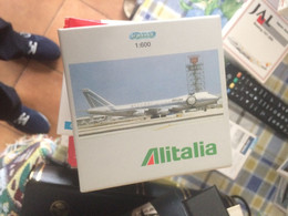 STUPENDO MODELLINO SCABAK 1:600 BOEING 747 ALITALIA BACI PERUGINA - Non Classés