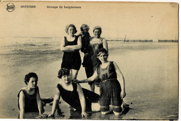 Ostende Groupe De Baigneuses Circulée En 1920 - Oostende
