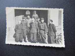 Echtfoto Soldaten Der Wehrmacht In Idar Oberstein In Uniform / Verschiedene Dienstgrade - War, Military