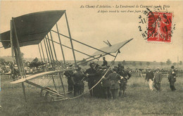 AVIATION Le Lieutenant De Caumont Sur La Piste - Demonstraties