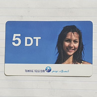 TUNISIA-(TN-TTL-REF-0032A)-GIRL1-(98)-(337-262-5519-5329)-(11/98)-(look From Out Side Card-BARCODE)-used Card - Tunisie