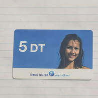 TUNISIA-(TN-TTL-REF-0032H)-GIRL1-(112)-(345-108-7719-8119)-(11/98)-(look From Out Side Card-BARCODE)-used Card - Tunesië