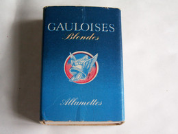 BOITE  D ' ALLUMETTES  //   GAULOISES Avec  Les  Allumettes - Boites D'allumettes