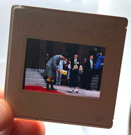 British Royal Family England 1988 Charles Prince Of Wales Color Slide At Kinlochbervie Port Scotland - Filmprojectoren