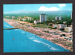 Italie - CERVIA Dall'aereo - Panorama ( Vue D'avion ) Plage , Hôtels Et Résidences (Rotalcolor N° 649/c ) - Ravenna