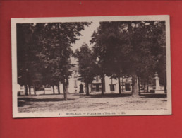 CPA Provenant D'un Carnet -  Morlaas  - Place De L'église - Morlaas