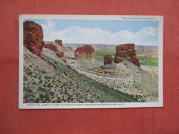 Teakettle Giant's Thumb & Castle Rock  Green River Wyoming > Green River     Ref  5316 - Green River