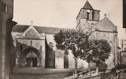 LUSIGNAN. - L'Eglise. CPSM - Lusignan