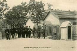 Verdun * Les Baraquements De Jardin Fontaine * Militaires Militaria * Caserne - Verdun