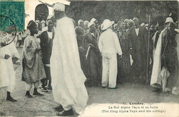 GUINÉE  CONAKRY Le Roi Alpha Et Sa Suite - Guinea Francese