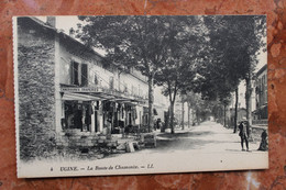 UGINE (73) - LA ROUTE DE CHAMONIX - Ugine