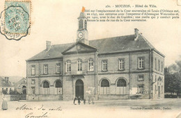 Mouzon * 1902 * Place Et Hôtel De Ville * Mairie - Autres & Non Classés