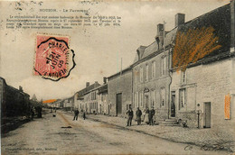 Mouzon * Le Faubourg De La Ville * Route * Villageois - Andere & Zonder Classificatie