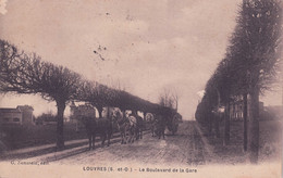 LOUVRES (95) - Le Boulevard De La Gare - VOITURE À CHEVAL - Ed. G. Zumstein - Louvres