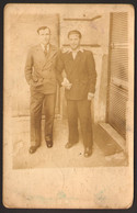 Two Men Guys Holding Hands GAY INT Old Photo 14x9 Cm #34042 - Anonymous Persons