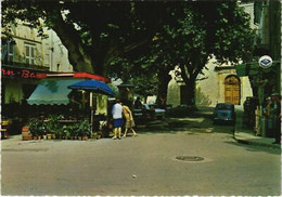 CPM SOLLIES-PONT La Place De L'Eglise (1114410) - Sollies Pont