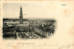 Arras * Petite Place Et Hôtel De Ville * Jour De Marché Foire - Arras