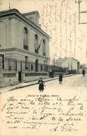 Bagneux * Rue Et Vue Sur La Mairie * Hôtel De Ville - Bagneux