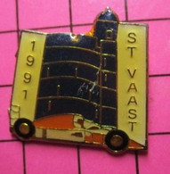 710g Pin's Pins / Beau Et Rare / THEME : AUTOMOBILES / F1 FORMULE 1 GRAND PRIX DE ST VAAST LA HOUGUE 1991 - F1