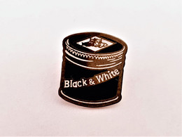 PINS BLACK & WHITE  WHISKY  / 33NAT - Boissons