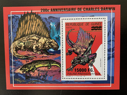 Guinée Guinea 2009 Mi. Bl. 1730 Surchargé Overprint Dinosaures Dinosaurier Dinosaurs 200e Anniversaire De Charles Darwin - Préhistoriques