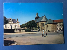 Wissant L'Hôtel De Ville Et L'Eglise 1981 - Wissant