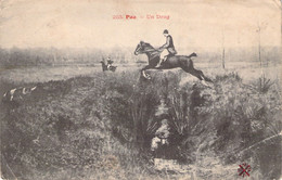 PAU - Un Drag - Saut à Cheval - Chevaux