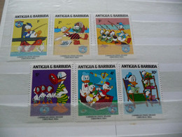 (B11) Antigua & Barbuda 1984 Natale E Personaggi Disney MNH - Antigua Und Barbuda (1981-...)