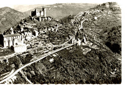 EN AVION AU DESSUS DE NAJAC L'EGLISE ET LE CHATEAU FORT VUE AERIENNE LAPIE - Najac