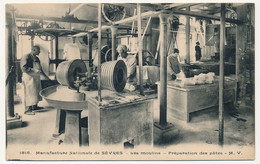 CPA - SEVRES (Seine Et Oise) - Manufacture De Sèvres - Les Moulins - Préparation Des Pâtes - Sevres