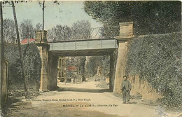 95 MERIEL - Le Pont Du Chemin De Fer 5vendu En état) - Meriel