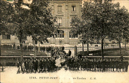 037 078 - CPA - France (94) Val De Marne - Petit-Ivry - Les écoles - Ivry Sur Seine