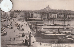 13  - Carte Postale Ancienne De   MARSEILLE   Le Quai De La Fraternité - Non Classés