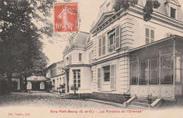 EVRY-PETIT-BOURG  - " La Fontaine De L'Ormoye " - Evry