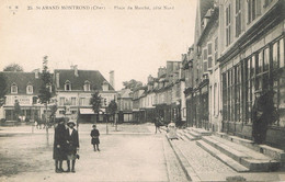 SAINT-AMAND-MONTROND (Cher) - Place Du Marché - Côté Nord - Animée - Saint-Amand-Montrond