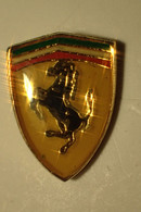 PINS AUTOMOBILES LOGO FERRARI - Ferrari