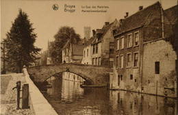Bruges - Brugge / Met Waterpomp Le Quai Des Marbriers - Brugge