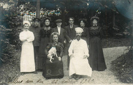 Villers Sur Mer * Carte Photo * Personnel De Cuisine D'un Hôtel , Dans Le Parc De L'établissement * Aout 1910 Cuisinier - Villers Sur Mer