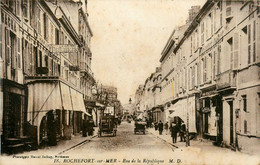 Rochefort Sur Mer * La Rue De La République * Commerces Magasins * Attelage * Cachet Militaire Au Dos - Rochefort