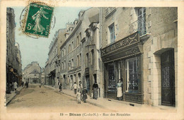 Dinan * La Rue Des Rouairies * Commerce Magasin " Au Bon Fumeur " , Articles Pour Débit De Tabacs Tabacs - Dinan