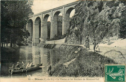 Dinan * Le Viaduc Et Les Rochers De Mont En Val * Barque - Dinan