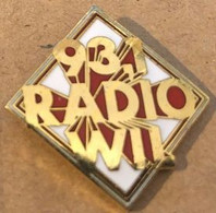 RADIO WIL - 93,1 - SCHWEIZ - SUISSE - SVIZZERA - SWITZERLAND  - (28) - Media