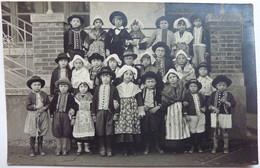 CARTE PHOTO - ÉCOLE MATERNELLE 1927 - ÉVRY - Evry